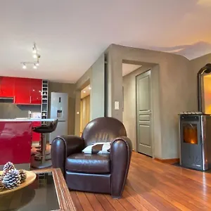T4 de 90m2 pour 6P. 3 chambres. Jardin partagé. Wifi. Parking. Cauterets