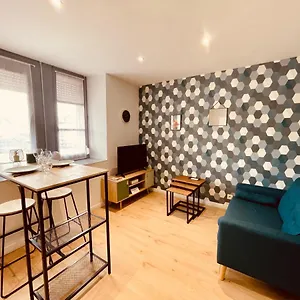 Joli Studio à Deux Pas Du Château Et Du Centre Vitré